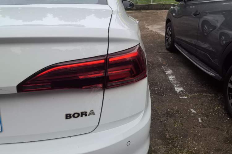 Used Volkswagen Bora 2020 1.5L Automatic Comfort Model Right Rear Taillight