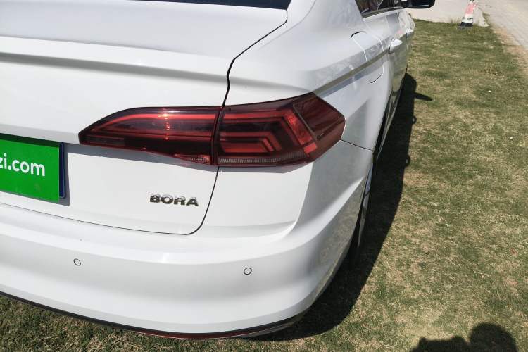 Used Volkswagen Bora 2020 1.5L Automatic Comfort Model Right Rear Taillight