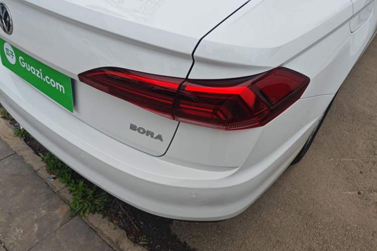 Used Volkswagen Bora 2020 1.5L Automatic Fashion Edition Right Rear Taillight