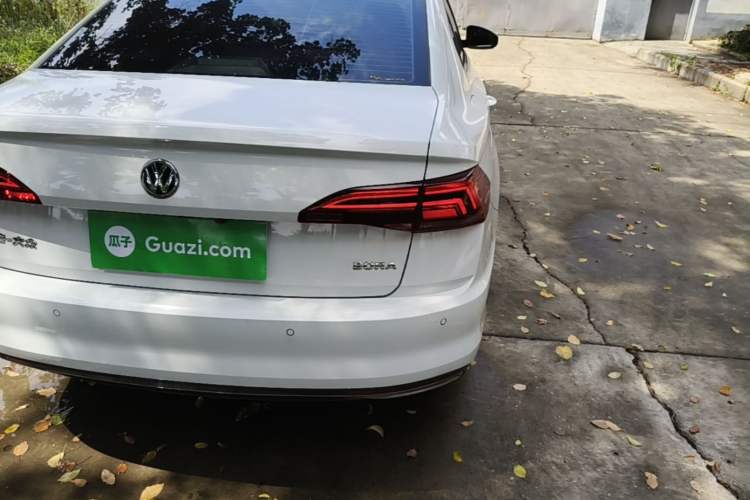 Used Volkswagen Bora 2020 1.5L Automatic Elite Version Right Rear Taillight