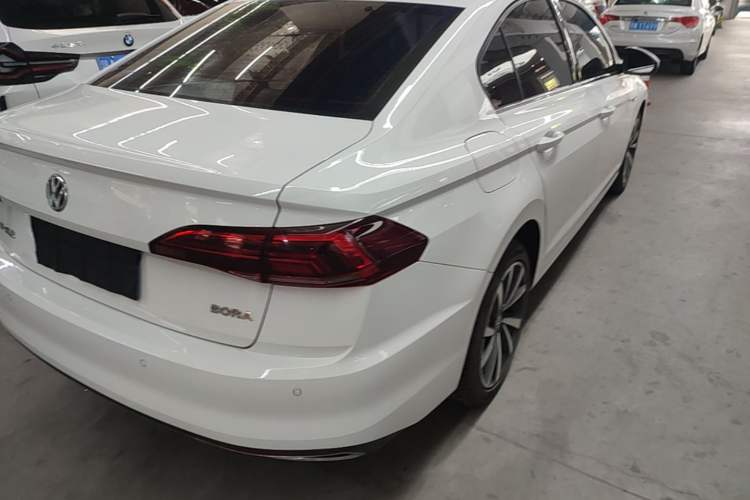 Used Volkswagen Bora 2020 1.5L Automatic Luxury Model Right Rear Taillight