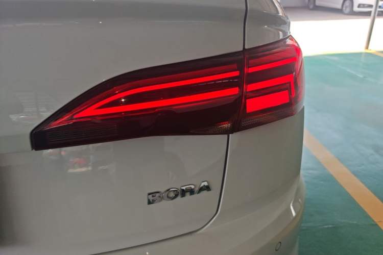 Used Volkswagen Bora 2020 1.5L Automatic Comfort Model Right Rear Taillight