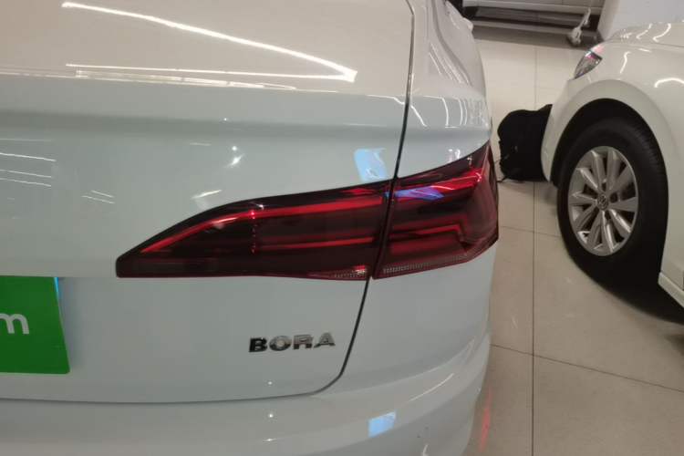 Used Volkswagen Bora 2020 1.5L Automatic Fashion Edition Right Rear Taillight