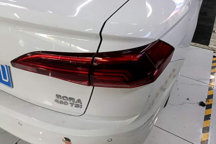 Used Volkswagen Bora 2020 280TSI DSG Elite Edition Right Rear Taillight