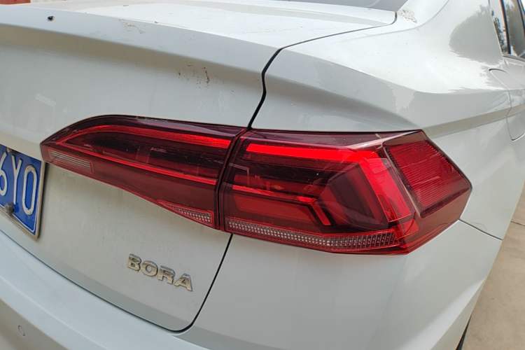 Used Volkswagen Bora 2020 1.5L Automatic Comfort Model Right Rear Taillight