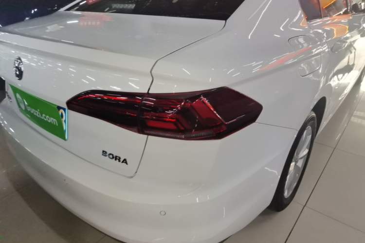 Used Volkswagen Bora 2020 1.5L Automatic Elite Version Right Rear Taillight