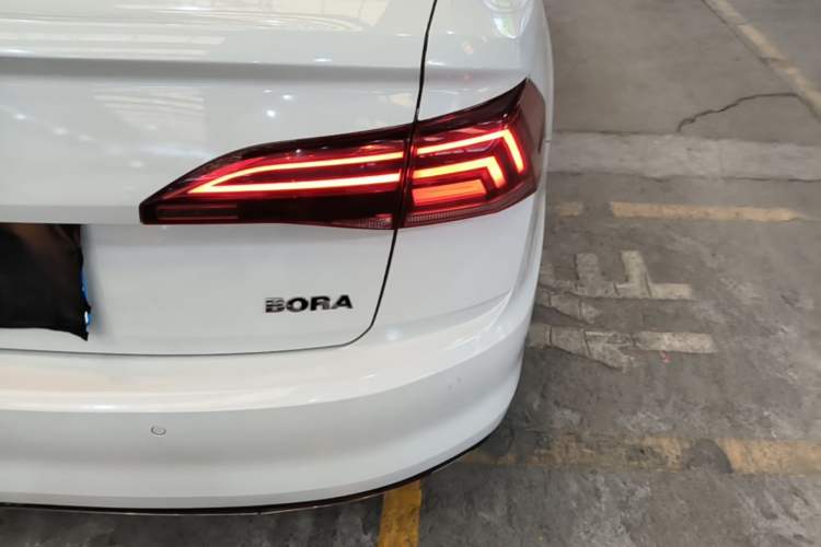 Used Volkswagen Bora 2020 1.5L Automatic Comfort Model Right Rear Taillight