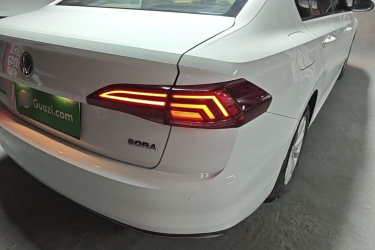 Used Volkswagen Bora 2020 1.5L Automatic Elite Version Right Rear Taillight