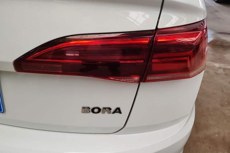 Used Volkswagen Bora 2020 1.5L Automatic Comfort Model Right Rear Taillight