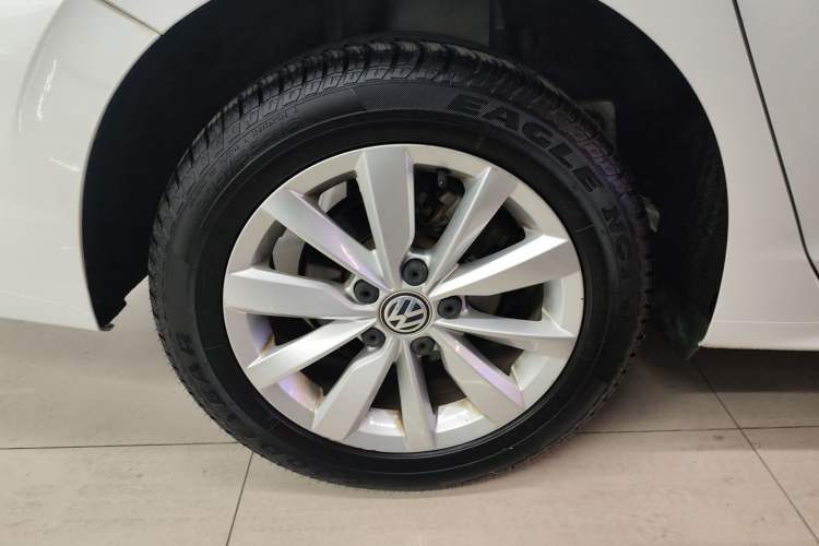 Used Volkswagen Bora 2020 1.5L Automatic Comfort Model Right Rear Wheel Hub