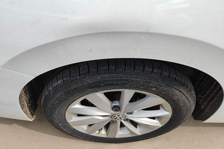 Used Volkswagen Bora 2020 1.5L Automatic Comfort Model Right Rear Wheel Hub