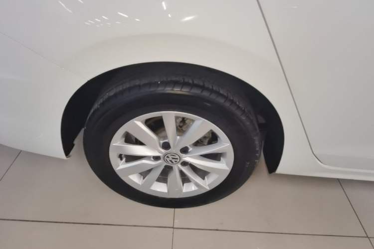 Used Volkswagen Bora 2020 1.5L Automatic Elite Version Right Rear Wheel Hub