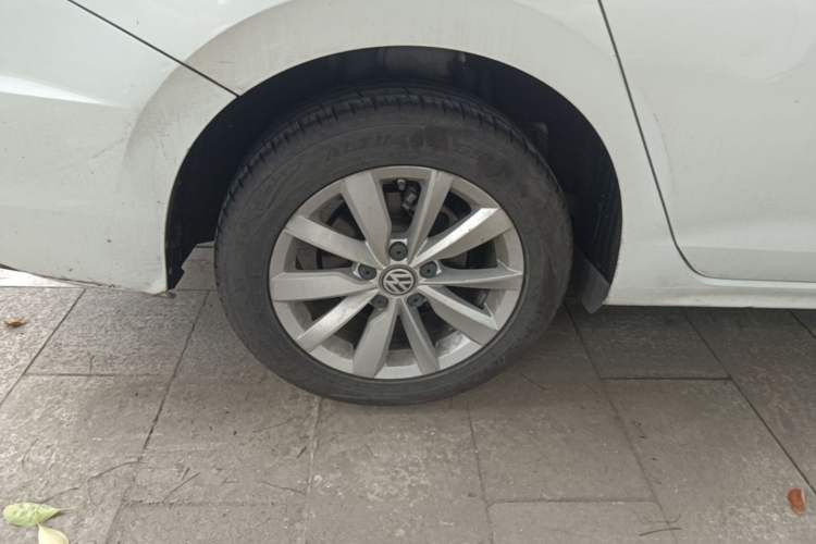 Used Volkswagen Bora 2020 1.5L Automatic Elite Version Right Rear Wheel Hub