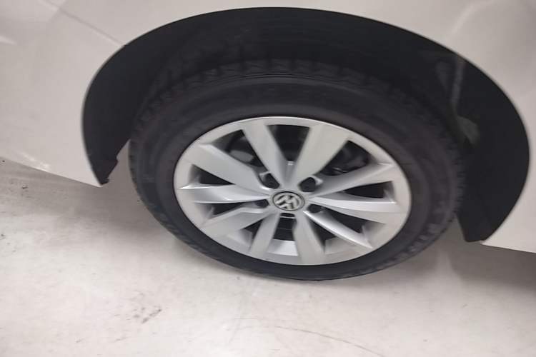 Used Volkswagen Bora 2020 1.5L Automatic Comfort Model Right Rear Wheel Hub