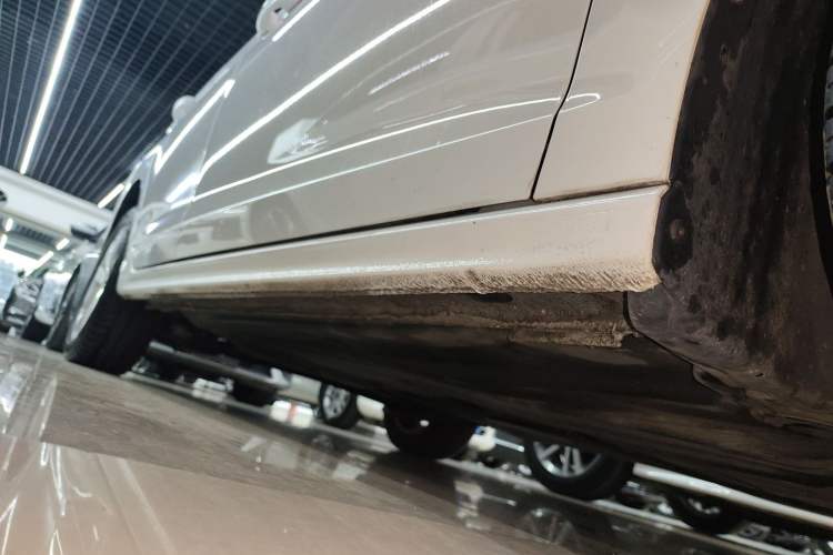 Used Volkswagen Bora 2020 1.5L Automatic Comfort Model Right Side Sill