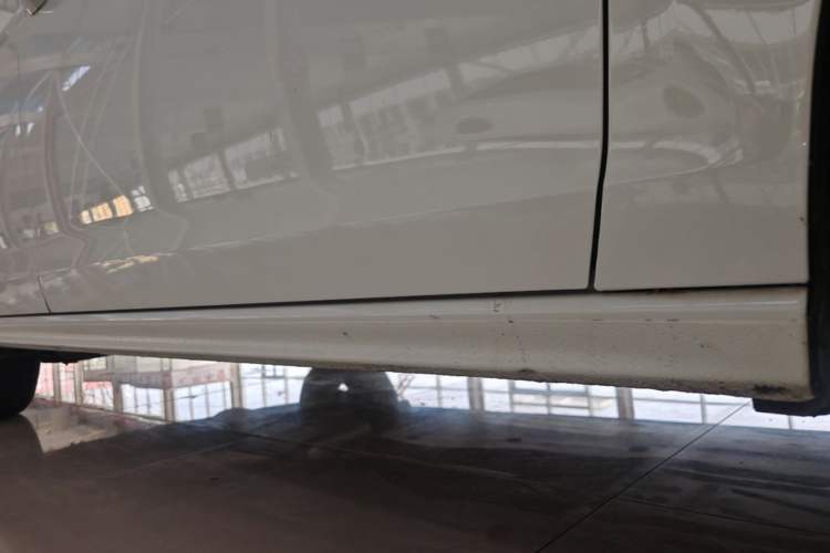 Used Volkswagen Bora 2020 1.5L Automatic Elite Version Right Side Sill