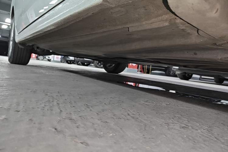 Used Volkswagen Bora 2020 1.5L Automatic Elite Version Right Side Sill