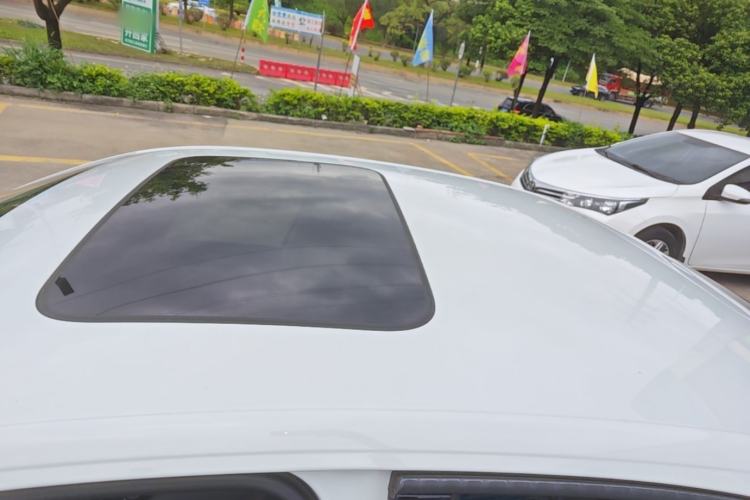 Used Volkswagen Bora 2020 1.5L Automatic Comfort Model Roof