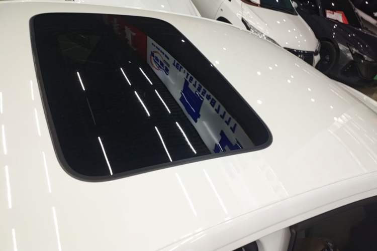 Used Volkswagen Bora 2020 1.5L Automatic Elite Version Roof