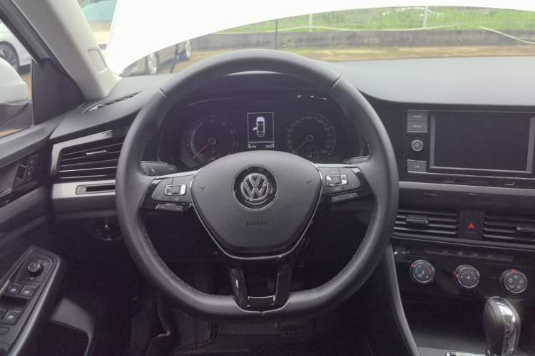 Used Volkswagen Bora 2020 1.5L Automatic Comfort Model Steering Wheel