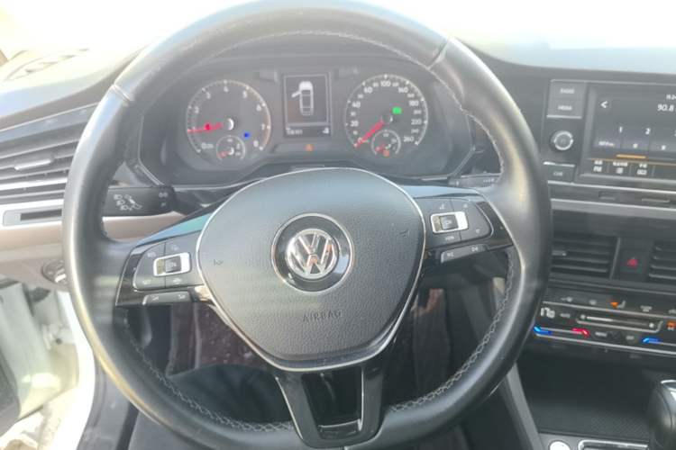 Used Volkswagen Bora 2020 1.5L Automatic Elite Version Steering Wheel