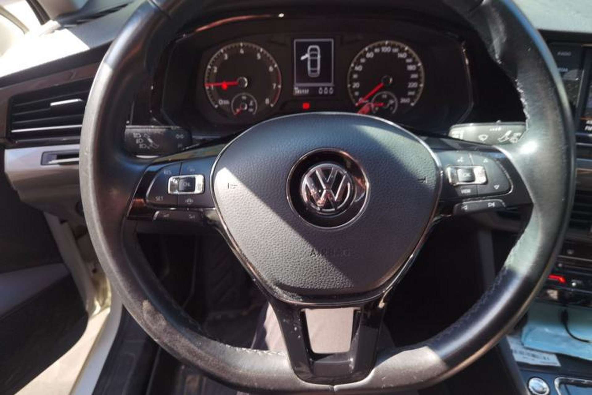 Used Volkswagen Bora 2020 1.5L Automatic Elite Version Steering Wheel