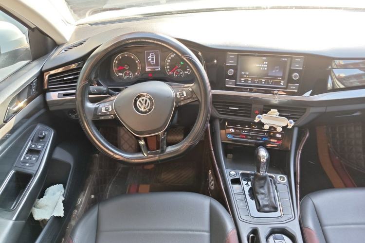 Used Volkswagen Bora 2020 1.5L Automatic Elite Version Steering Wheel