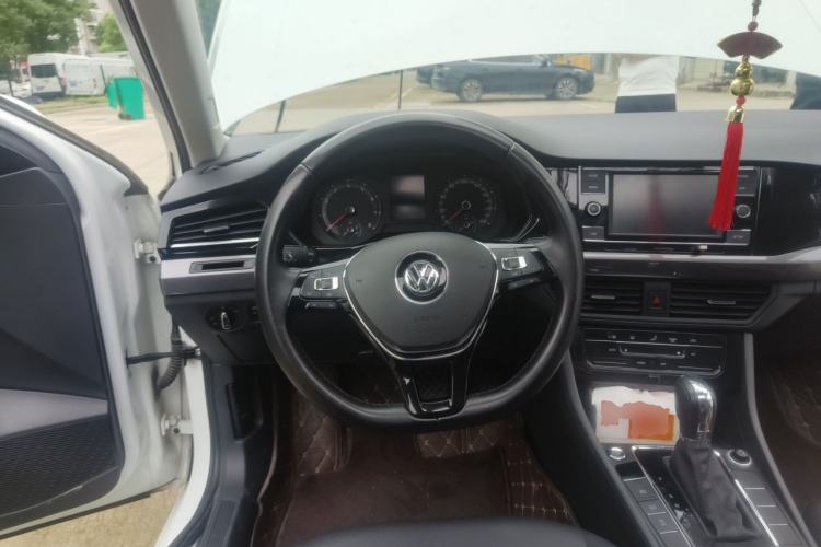 Used Volkswagen Bora 2020 1.5L Automatic Elite Version Steering Wheel