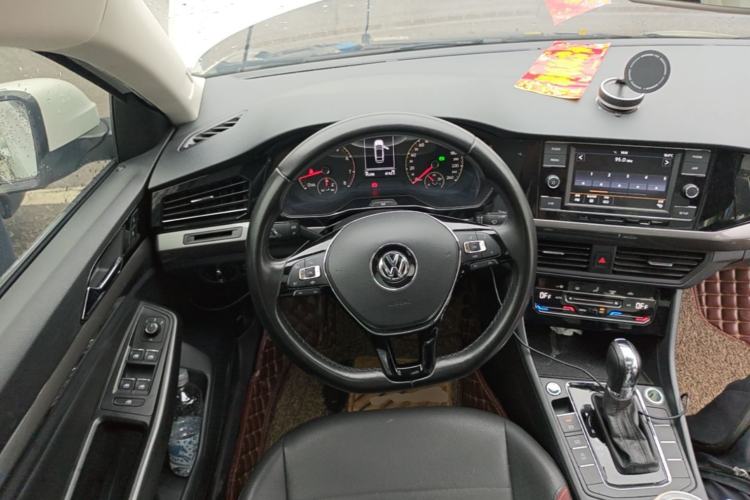 Used Volkswagen Bora 2020 1.5L Automatic Elite Version Steering Wheel