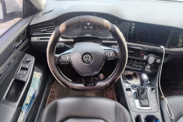 Used Volkswagen Bora 2020 1.5L Automatic Luxury Model Steering Wheel