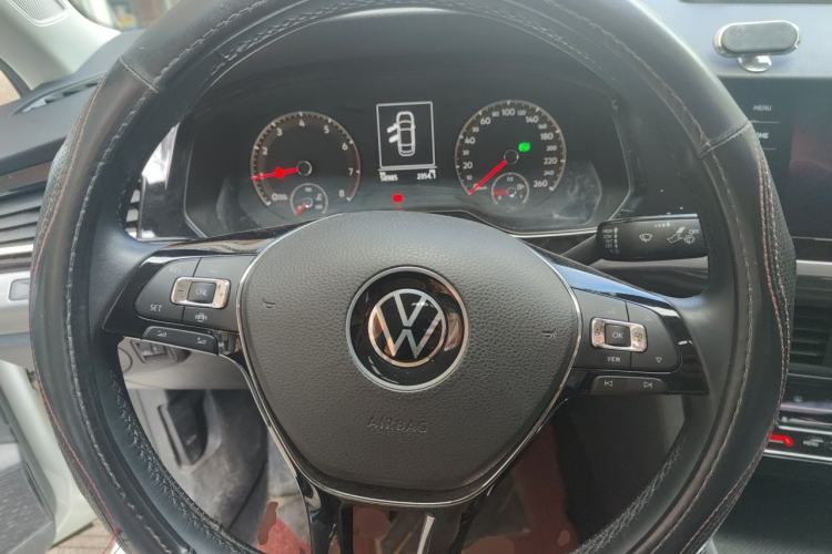 Used Volkswagen Bora 2020 1.5L Automatic Elite Version Steering Wheel