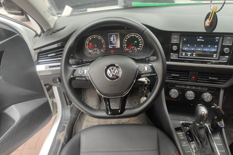 Used Volkswagen Bora 2020 1.5L Automatic Comfort Model Steering Wheel