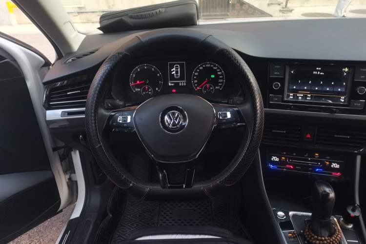 Used Volkswagen Bora 2020 1.5L Automatic Elite Version Steering Wheel