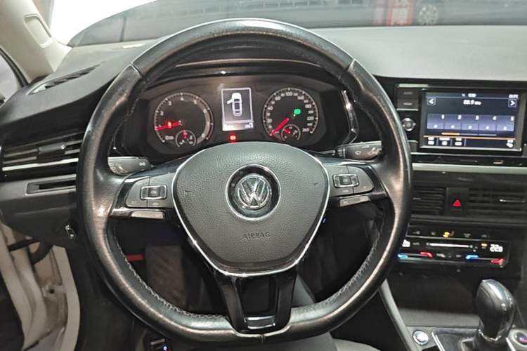 Used Volkswagen Bora 2020 1.5L Automatic Elite Version Steering Wheel