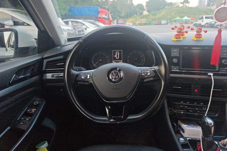 Used Volkswagen Bora 2020 1.5L Automatic Elite Version Steering Wheel
