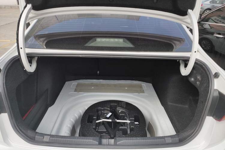 Used Volkswagen Bora 2020 1.5L Automatic Fashion Edition Trunk