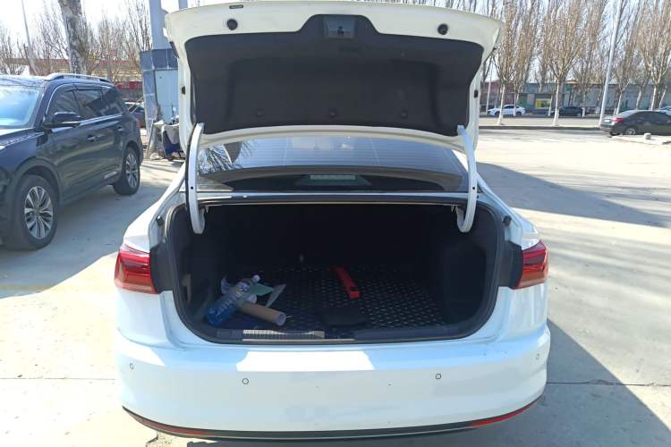 Used Volkswagen Bora 2020 1.5L Automatic Comfort Model Trunk