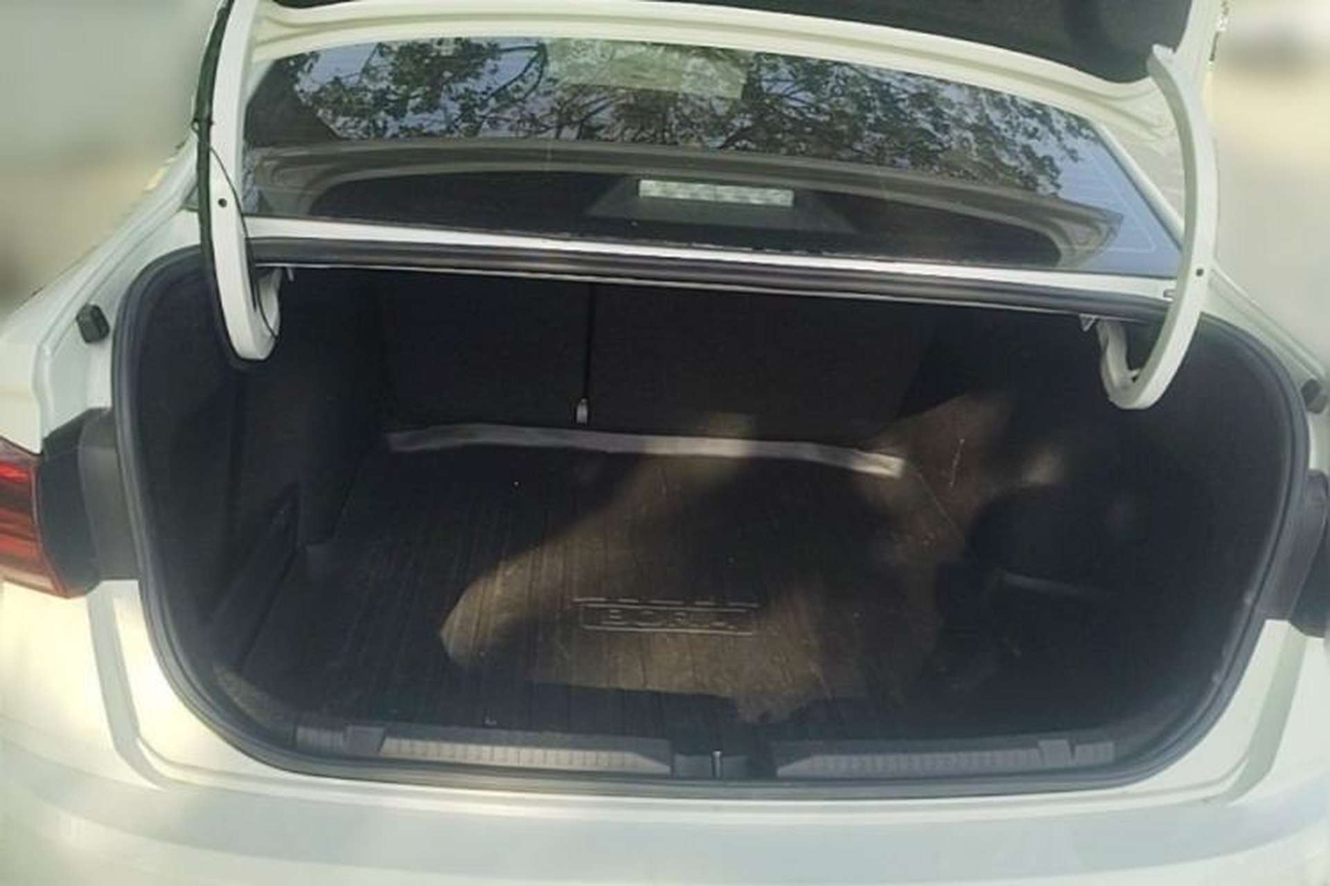 Used Volkswagen Bora 2020 1.5L Automatic Fashion Edition Trunk