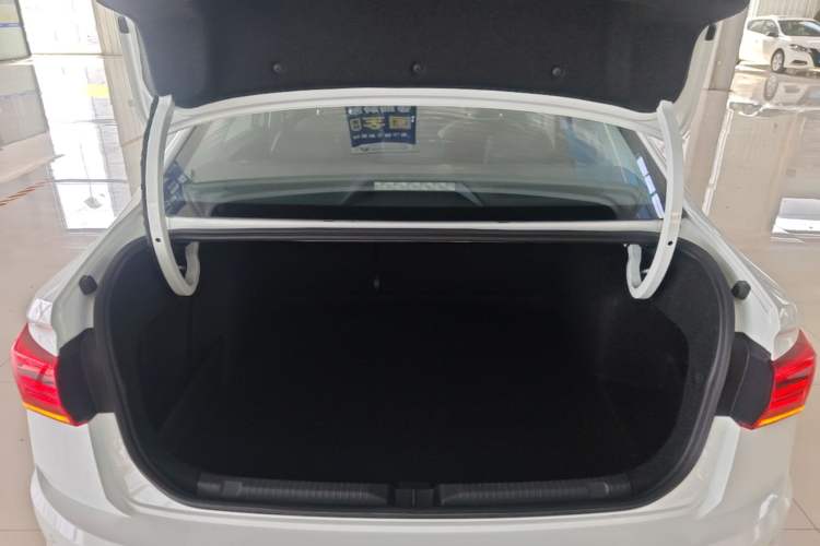 Used Volkswagen Bora 2020 1.5L Automatic Elite Version Trunk
