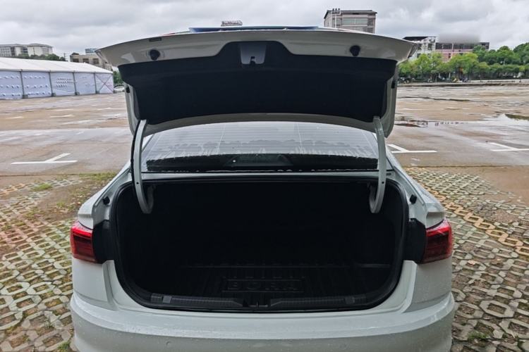 Used Volkswagen Bora 2020 1.5L Automatic Fashion Edition Trunk