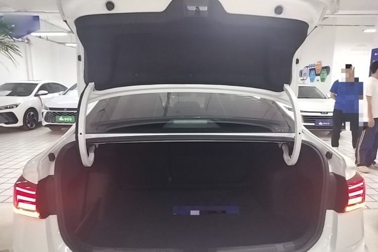 Used Volkswagen Bora 2020 1.5L Automatic Comfort Model Trunk