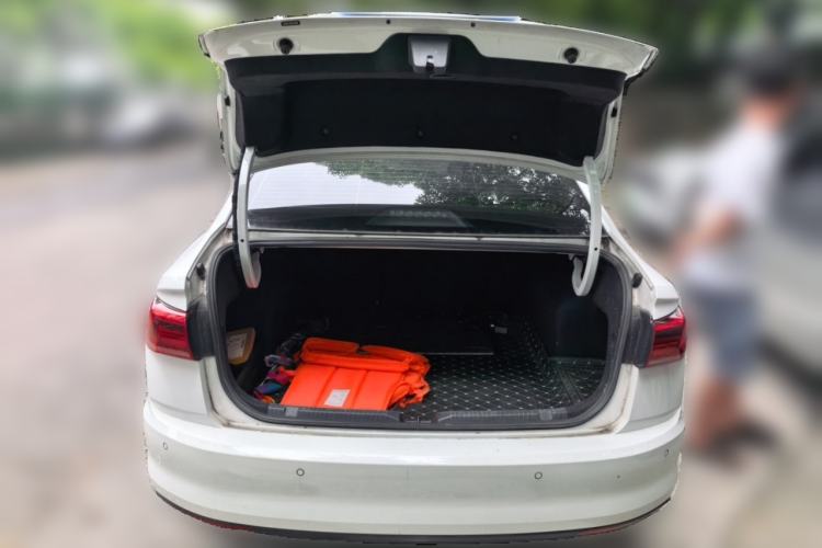 Used Volkswagen Bora 2020 1.5L Manual Fashion Edition Trunk