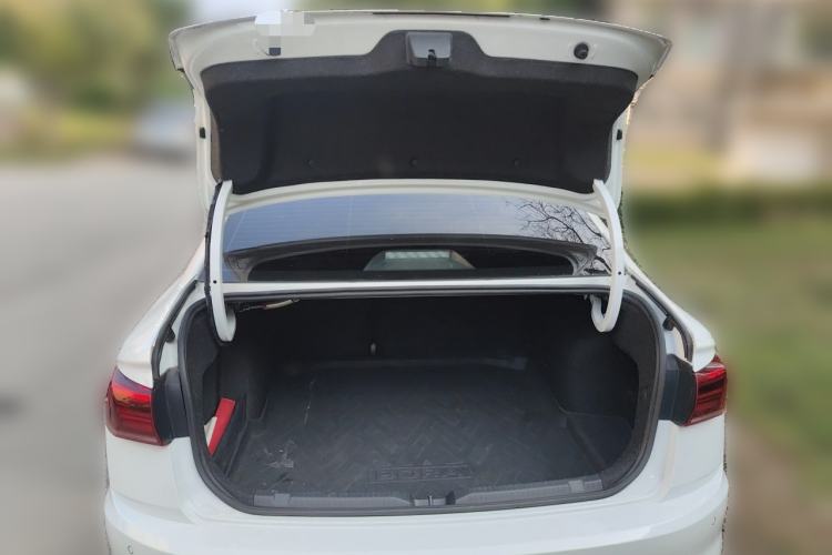 Used Volkswagen Bora 2020 1.5L Automatic Fashion Edition Trunk