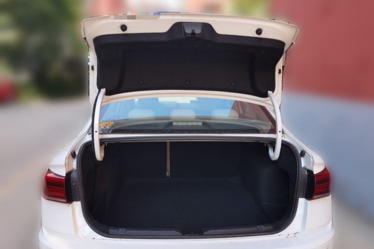 Used Volkswagen Bora 2020 1.5L Automatic Fashion Edition Trunk