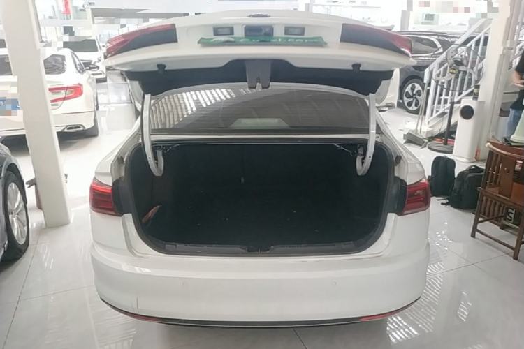 Used Volkswagen Bora 2020 1.5L Automatic Comfort Model Trunk
