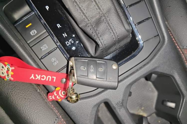 Used Volkswagen Bora 2020 1.5L Automatic Elite Version Vehicle Key