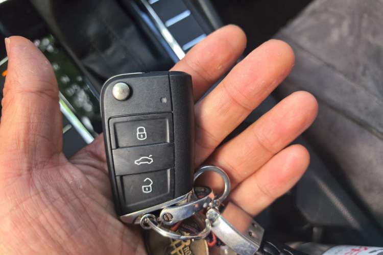 Used Volkswagen Bora 2020 1.5L Automatic Elite Version Vehicle Key