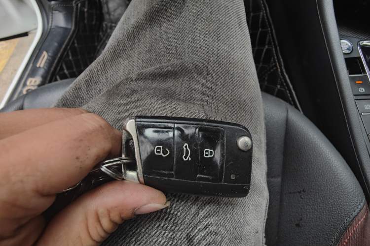 Used Volkswagen Bora 2020 280TSI DSG Elite Edition Vehicle Key
