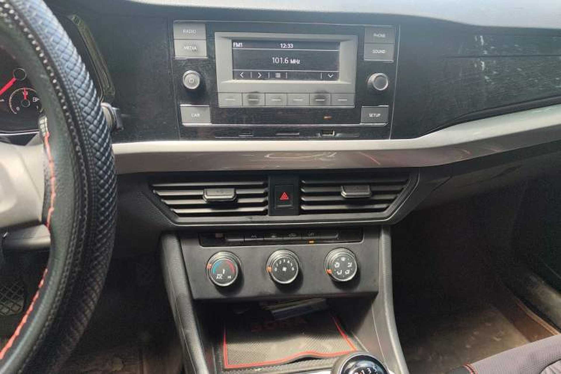 Used Volkswagen Bora 2020 1.5L Manual Fashion Edition Audio And AC Panel