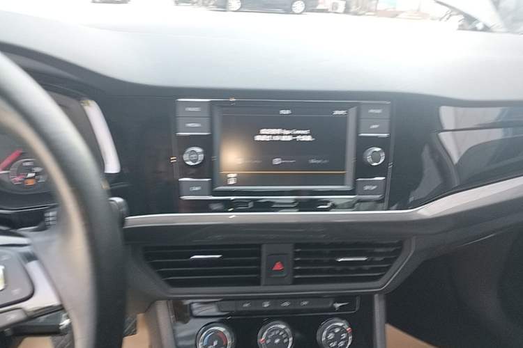 Used Volkswagen Bora 2020 1.5L Manual Comfort Version Audio And AC Panel